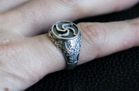 Перстень Символ Рода с листьями дуба - серебро