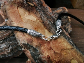 Кожаный шнур с серебром - Орлы (диаметр 4 мм) 