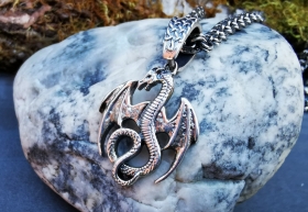 Медальон дракон из серебра