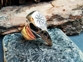 Перстень Ворон со шлемом Ужаса - Эгисхьяльм - серебро ― Алтайстронг - Амулеты, Обереги, Талисманы