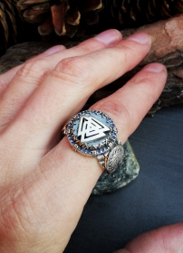 Перстень Валькнут с совой - серебро с фианитами