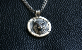Медальон Волк- символ Велеса - Серебро (2.8 см)